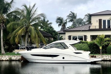 2018 Sea Ray 350 Coupe