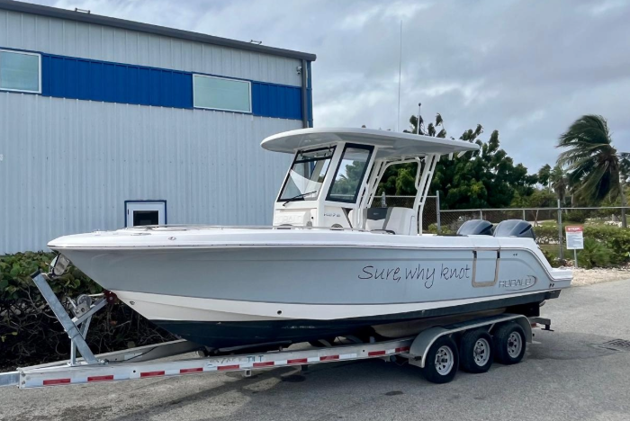 2019 Robalo R272 – Twin Yamaha 250HP  Low Hours